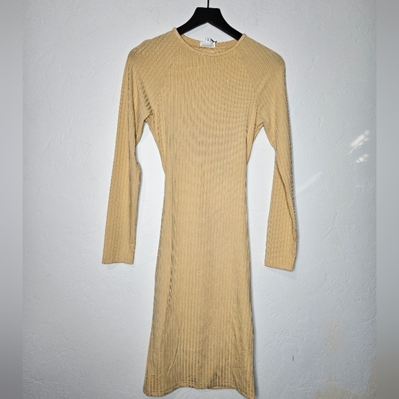 SUPERDOWN Open Back Ribbed Dress in Yellow Size  NWT - Picture 7 of 8